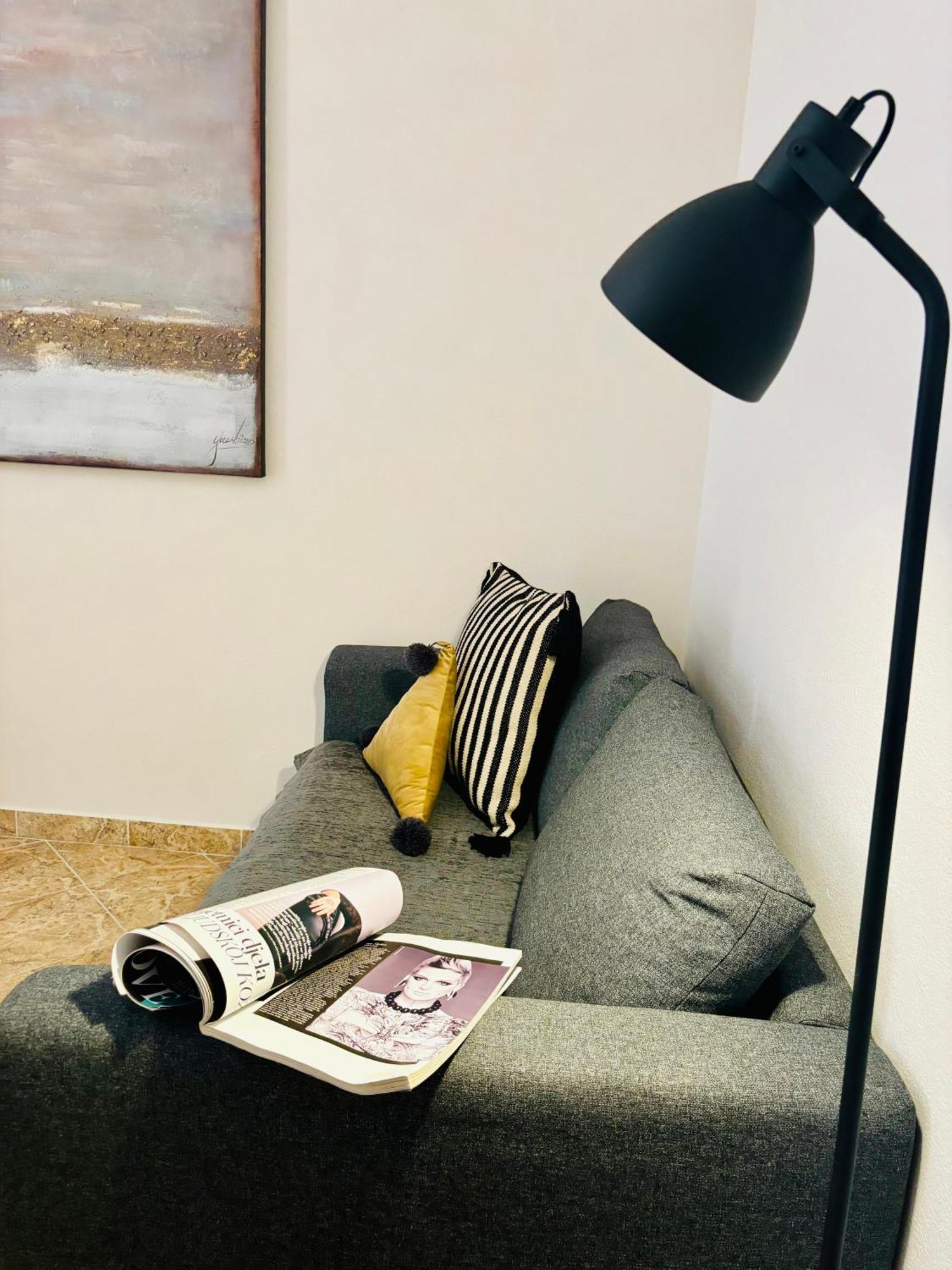Apartments Sunny Elza Χβαρ Εξωτερικό φωτογραφία