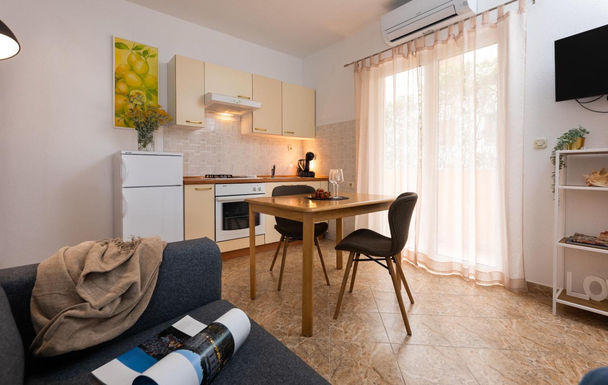 Apartments Sunny Elza Χβαρ Εξωτερικό φωτογραφία