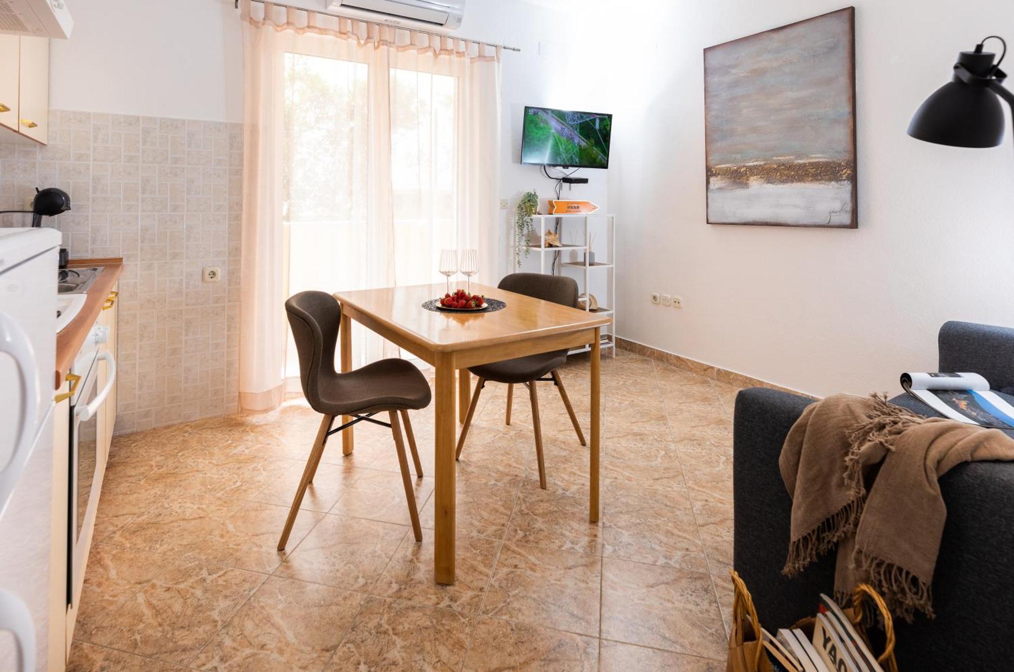Apartments Sunny Elza Χβαρ Εξωτερικό φωτογραφία