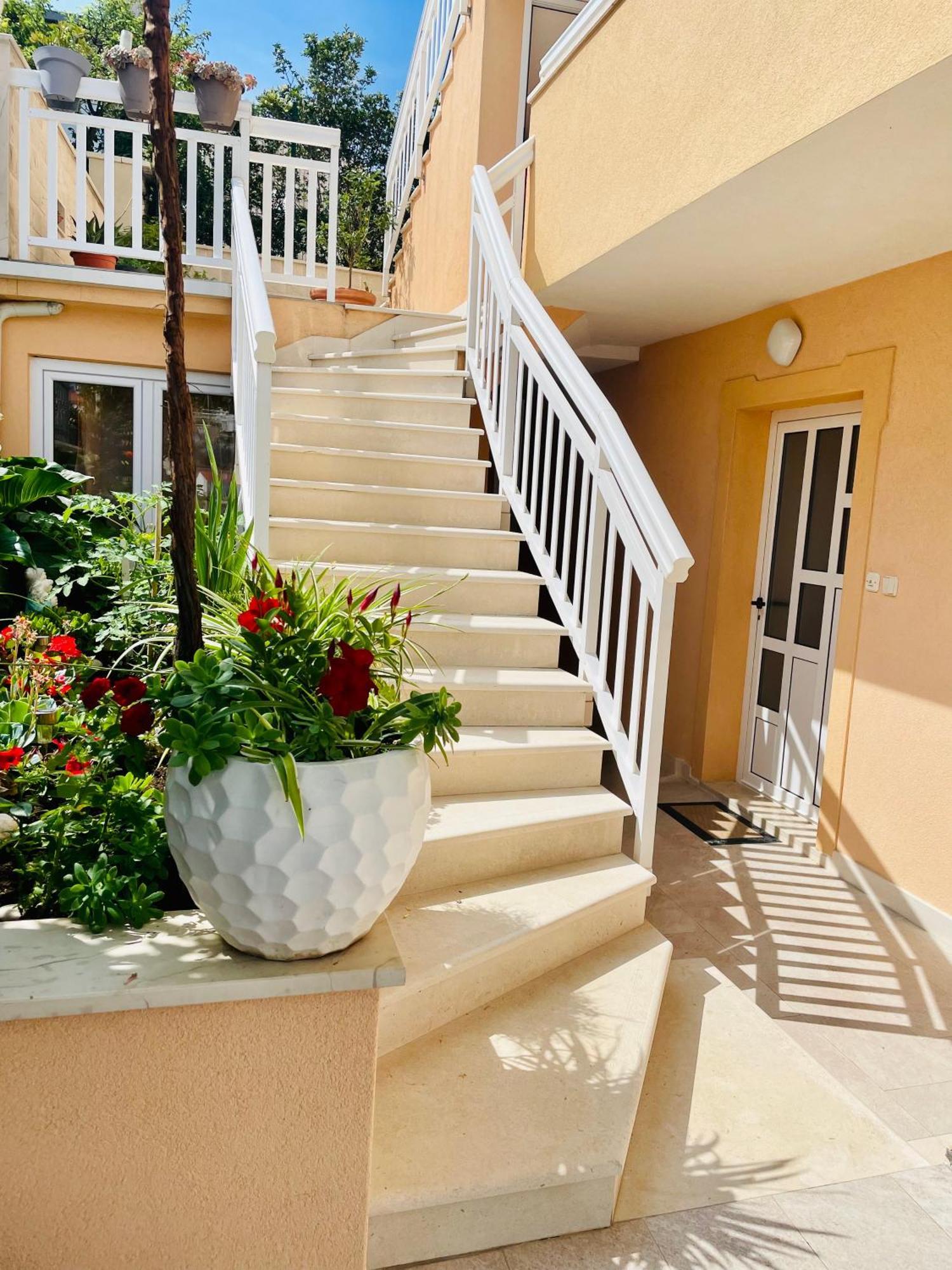 Apartments Sunny Elza Χβαρ Εξωτερικό φωτογραφία