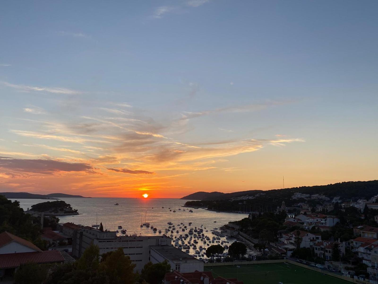 Apartments Sunny Elza Χβαρ Εξωτερικό φωτογραφία