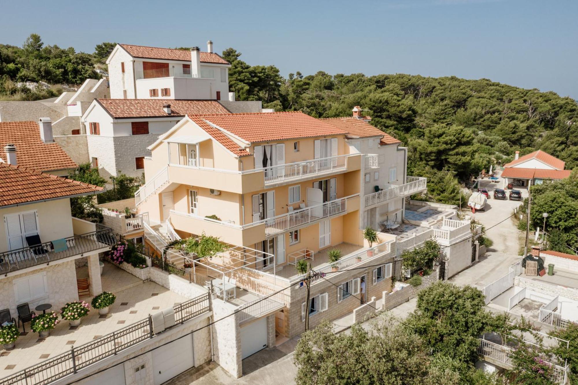 Apartments Sunny Elza Χβαρ Εξωτερικό φωτογραφία